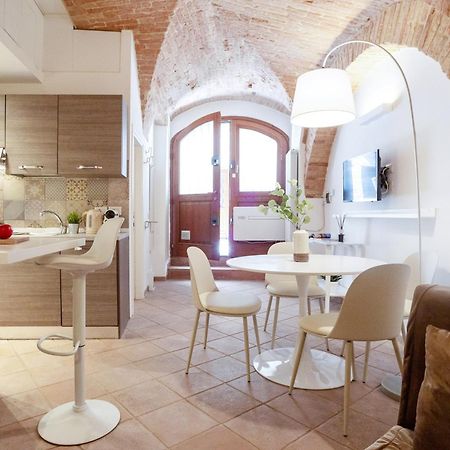 Medieval Flat With Whirlpool Bath Перуджа Екстериор снимка